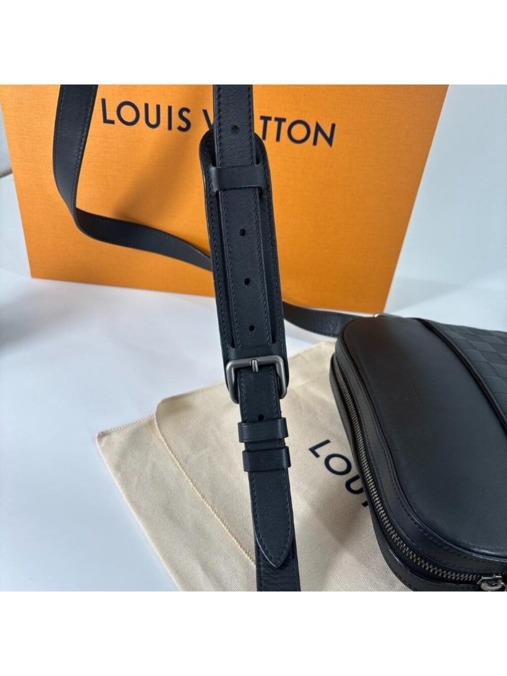 Louis Vuitton Super Damier Infini Pochette Shoulder Bag - Picture 13 of 15
